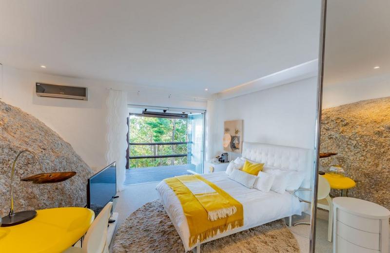 6 Bedroom Property for Sale in Bantry Bay Western Cape